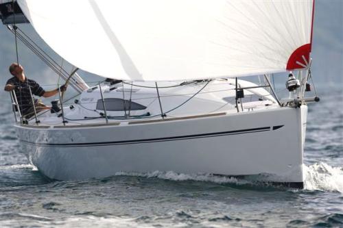 Elan 340 Außenansicht