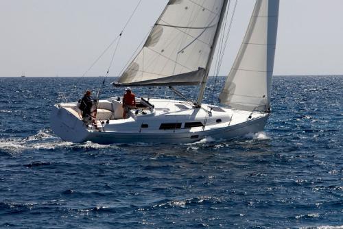 Hanse 370 Außenansicht