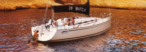 Bavaria 38 Match - 3 Kabinen / 1 Bad Top Bild