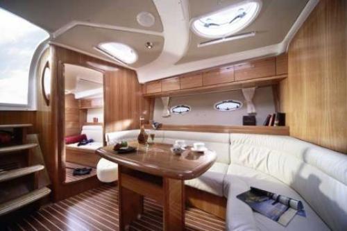 Bavaria 37 sport Innenansicht