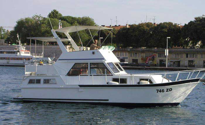 Cruisers Yachts Cruiser 1090