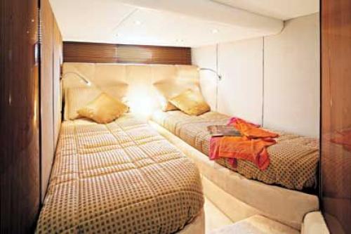 Atlantis 42 Innenansicht