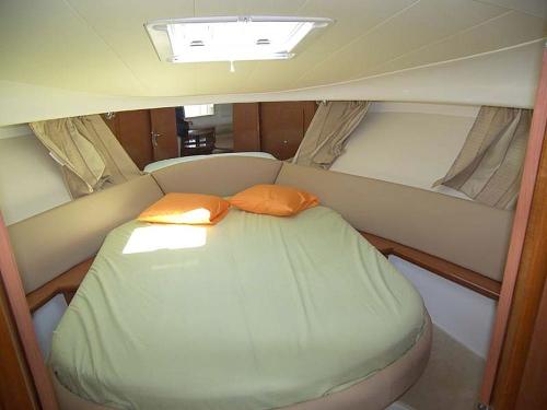 Prestige 34 Innenansicht