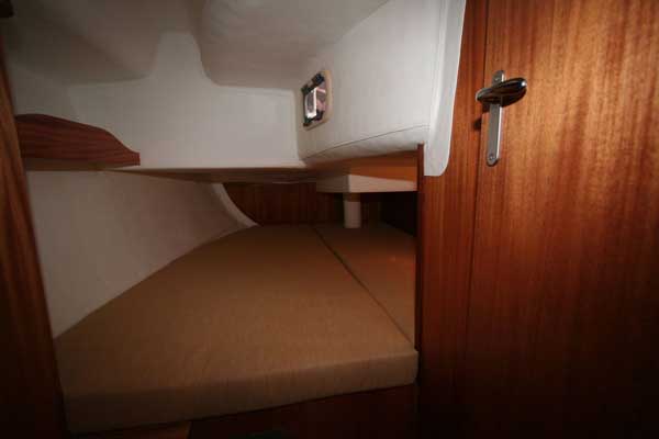 Delphia 33 Innenansicht