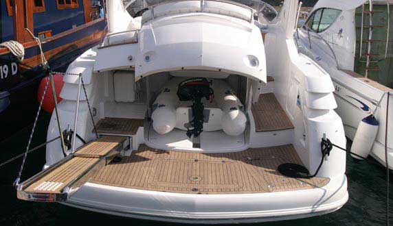 Sessa Oyster 42 Außenansicht