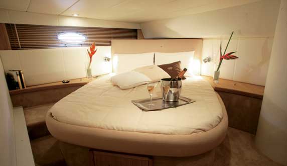 Sessa Oyster 42 Innenansicht