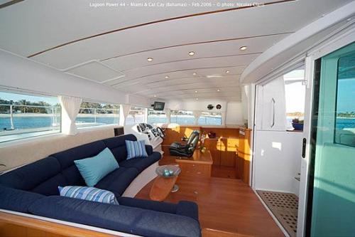 Lagoon Power 44 Innenansicht