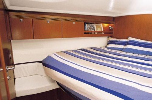 Dufour 44 performance Innenansicht