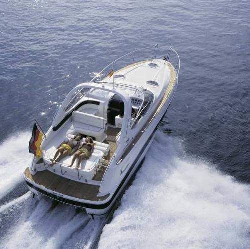 Bavaria 330 Sport Außenansicht