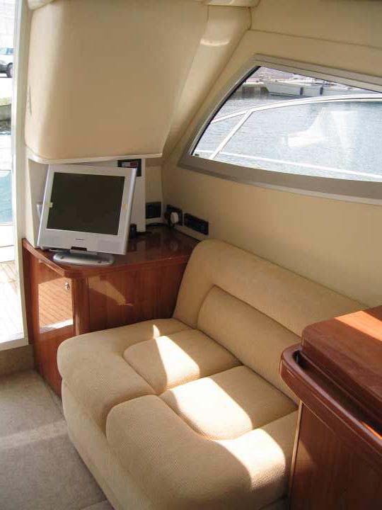 Sealine F34 Innenansicht