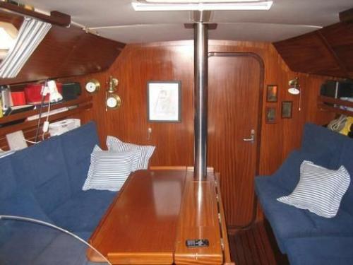 Elan 33 Innenansicht