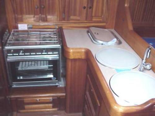 Bavaria 350 Innenansicht