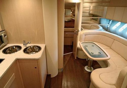 Airon 4300 T-Top Innenansicht