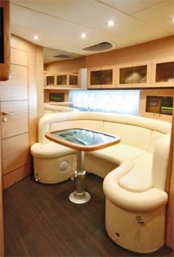 Airon 4300 T-Top Innenansicht