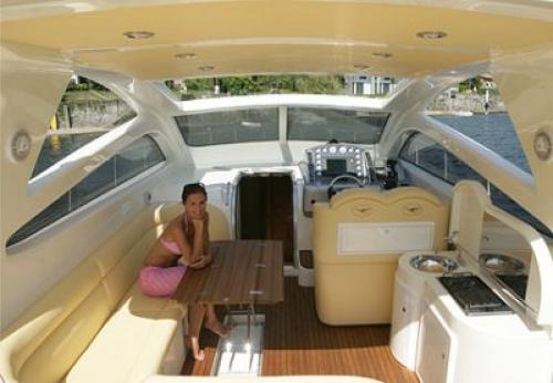 Airon 4300 T-Top Außenansicht