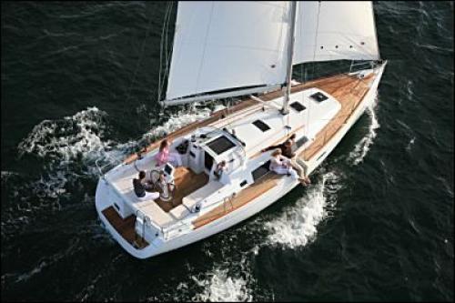 Oceanis 37 Außenansicht