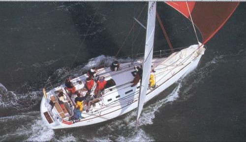 First 40.7 Sport Außenansicht