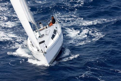 Hanse 320 Außenansicht