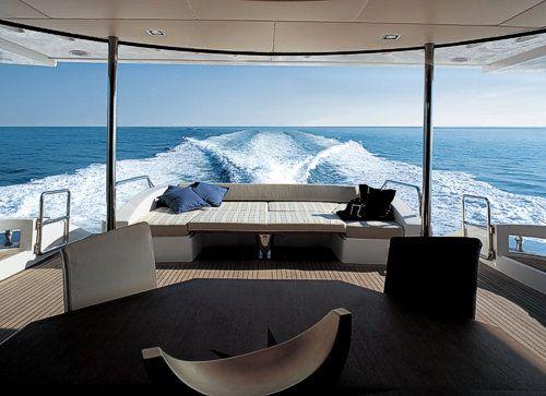 Azimut Leonardo 98 Außenansicht