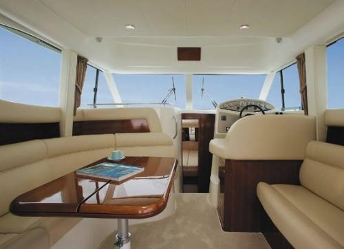 Prestige 32 Fly Innenansicht