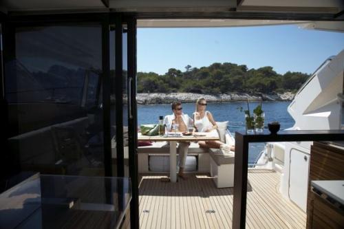 Absolute 52 Coupe Außenansicht