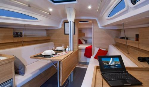 Salona 34 Innenansicht