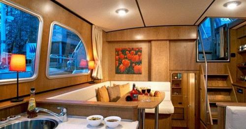 Grand Sturdy 40.9 AC Innenansicht