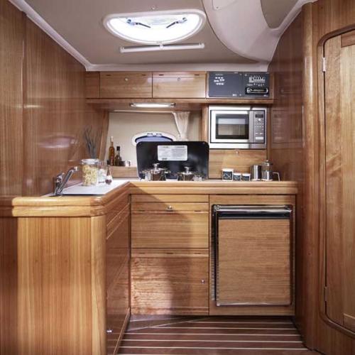 Bavaria 37 Sport HT Innenansicht