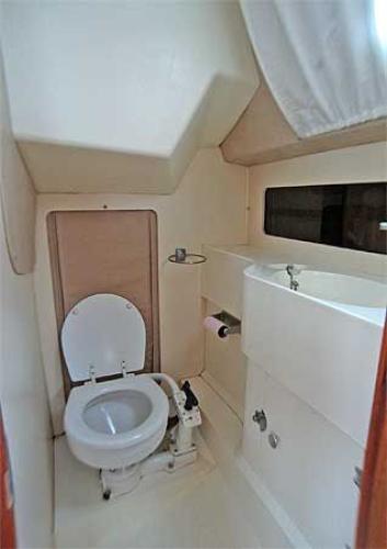 Moody 28 Innenansicht