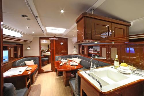 Moody 45 Classic Innenansicht