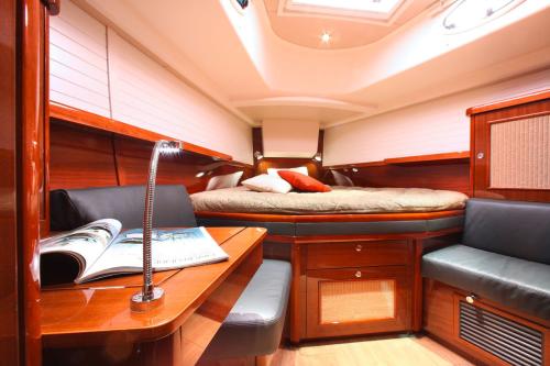 Moody 45 Classic Innenansicht