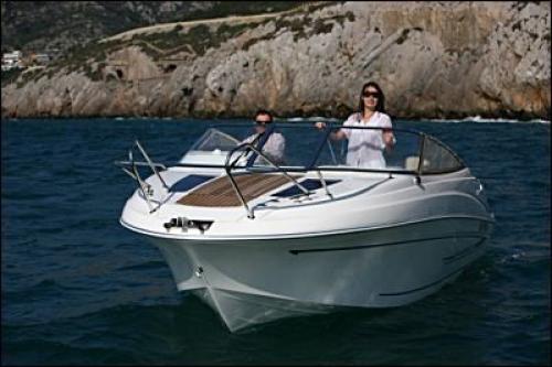 Cap Camarat 635 DC Außenansicht