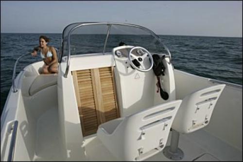 Cap Camarat 635 Außenansicht