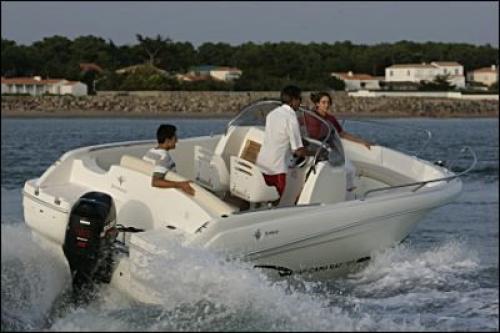 Cap Camarat 635 Außenansicht