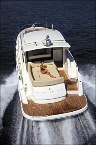 Prestige 42 S Außenansicht