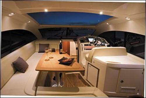 Prestige 42 S Außenansicht