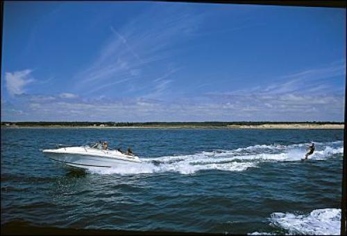 Leader 705 Außenansicht