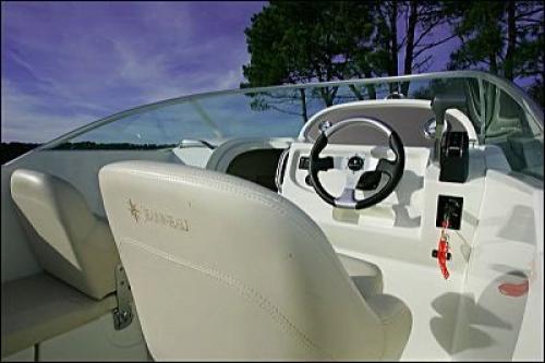 Leader 625 Außenansicht