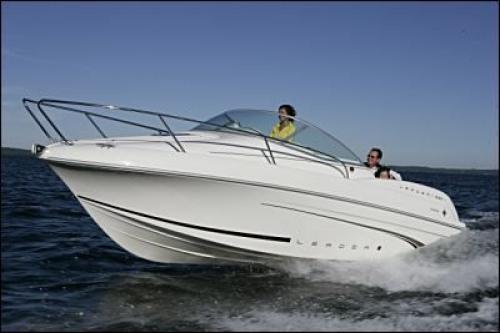 Leader 625 Außenansicht