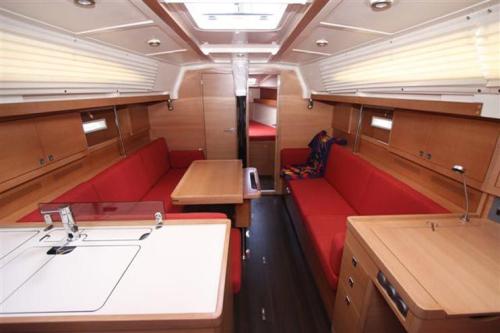 Elan 380 Innenansicht