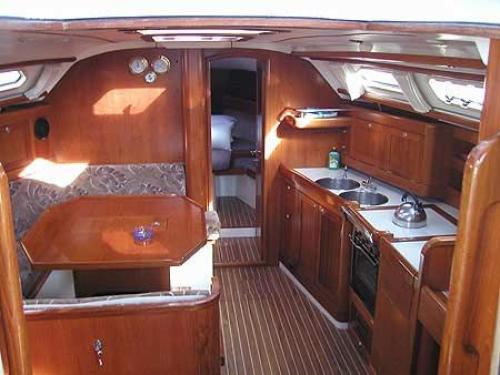 Elan 381 Innenansicht