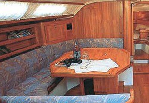 Elan 381 Innenansicht