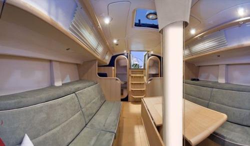 Salona 42 IBC Innenansicht