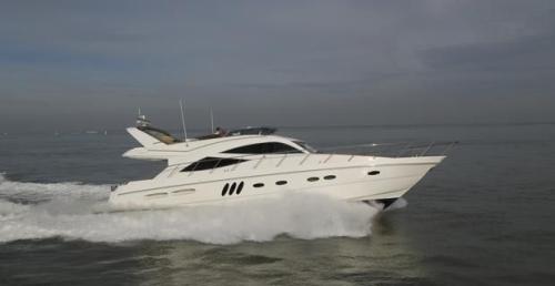 Sealine T60 AURA