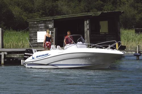 Quicksilver 555 Commander WA Top Bild