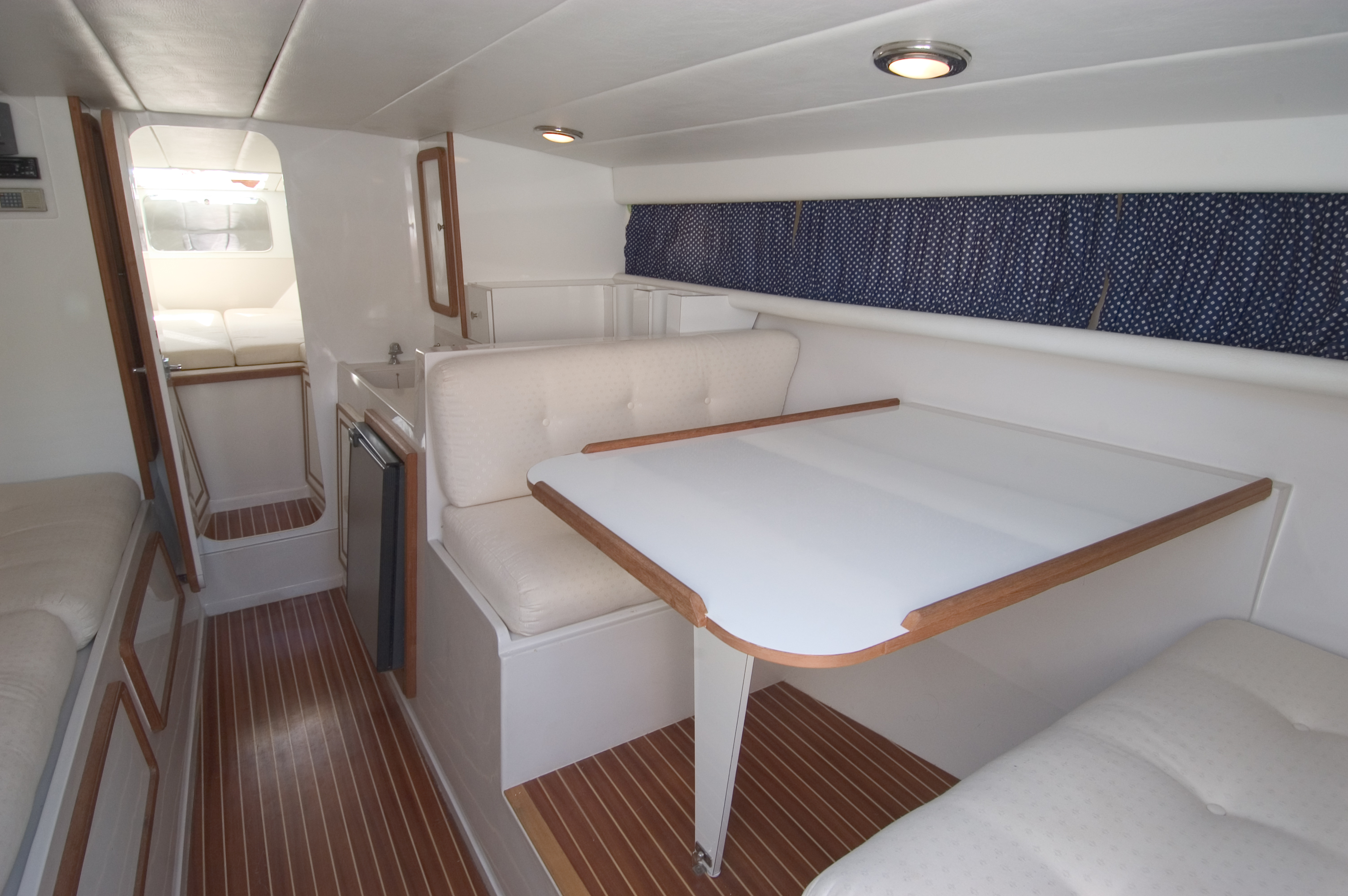 Tornado 38 Classic Innenansicht