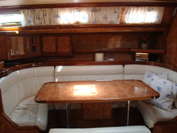 Ocean Star 49.5 Innenansicht