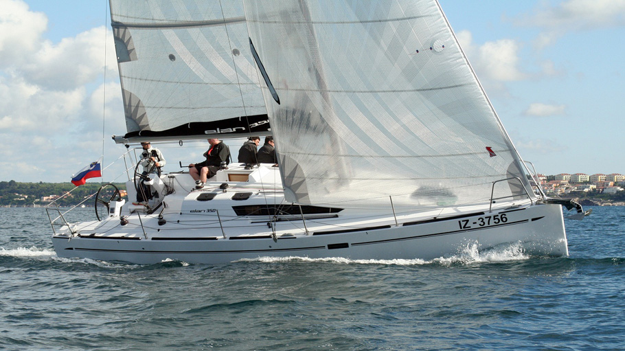 Elan 350 Performance Außenansicht