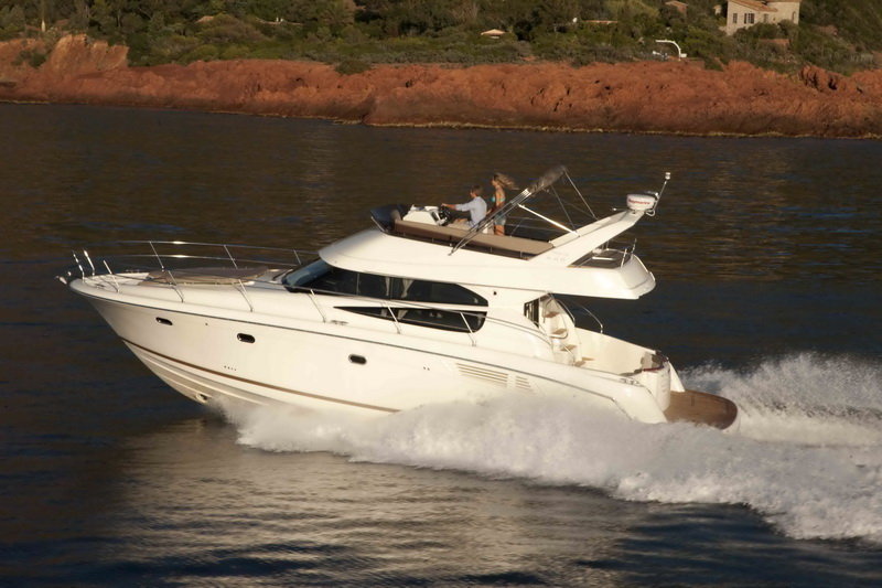 Prestige 440 Außenansicht