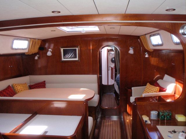 Amel 54 Innenansicht